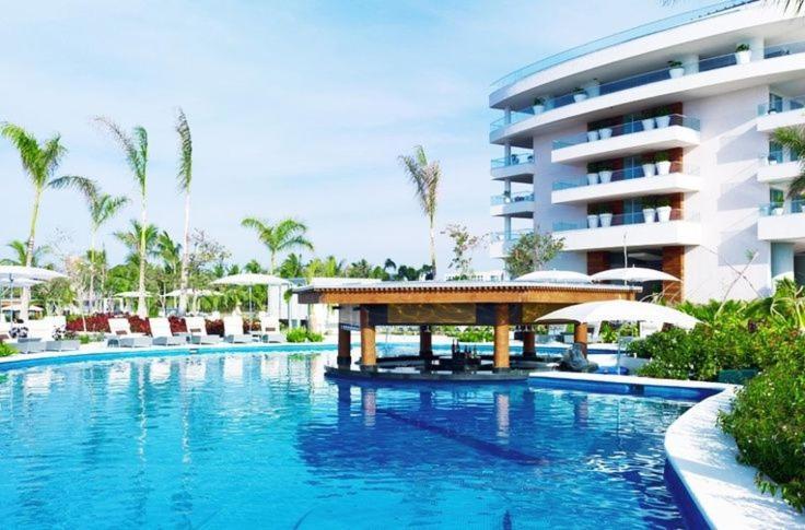 ホテル Grand Luxxe Vidanta ヌエボ・バジャルタ エクステリア 写真